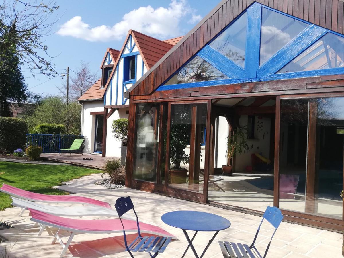 Maison Avec Piscine Et Sauna A Vire Εξωτερικό φωτογραφία